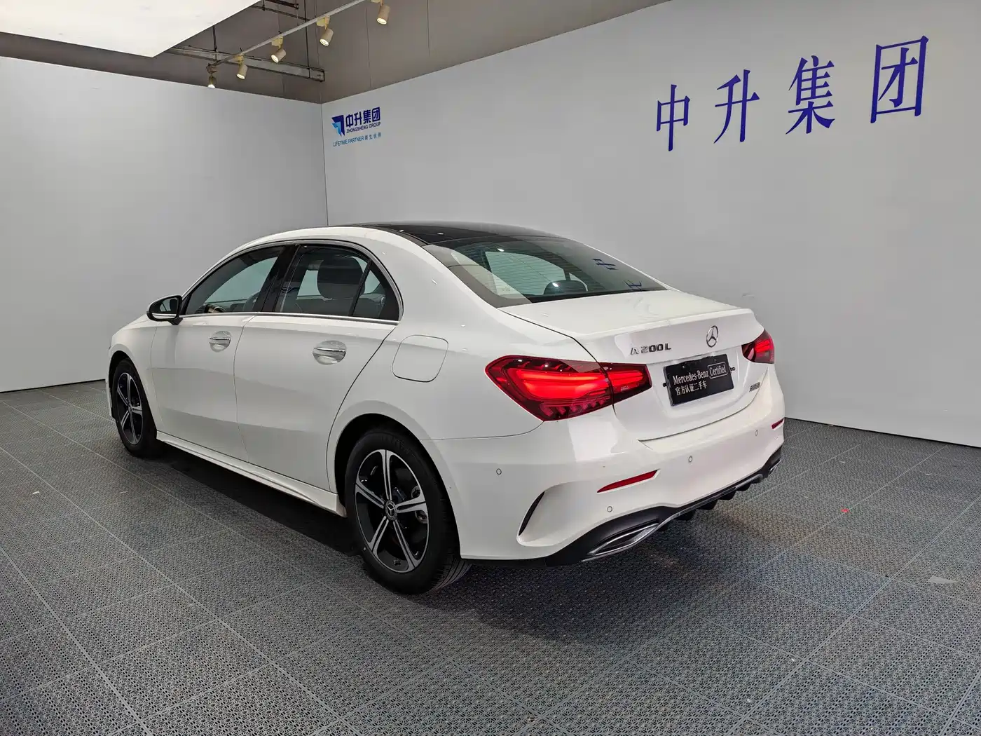 Mercedes-Benz A-Class 2023 A 200 L Fashion фото 4