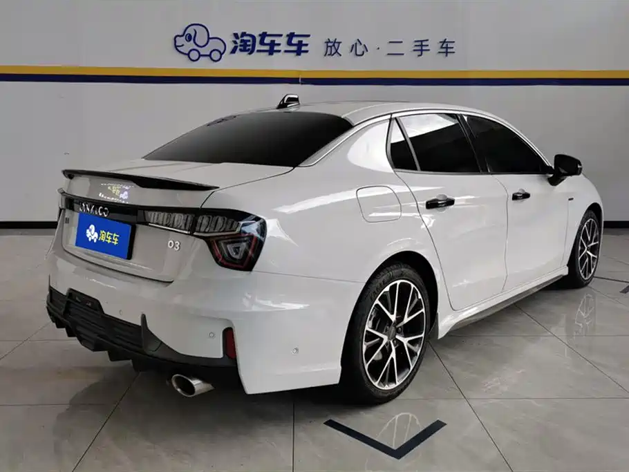 Lynk & Co 03 2022 1.5TD DCT Power Pro фото 3