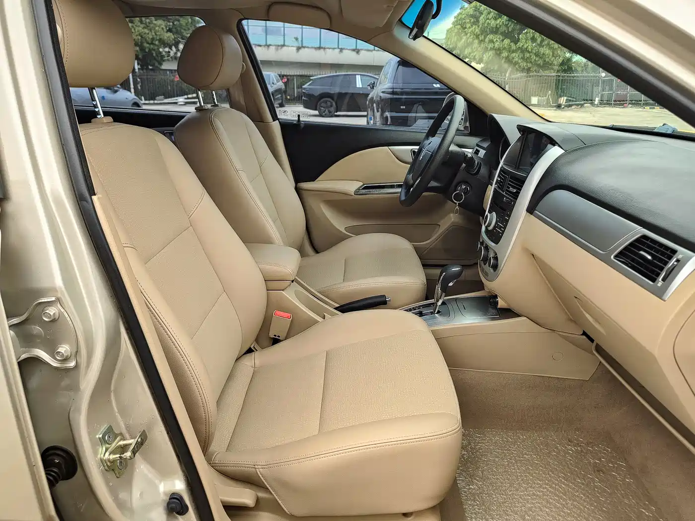 Buick Excelle 2013 1.5L Automatic Classic фото 11