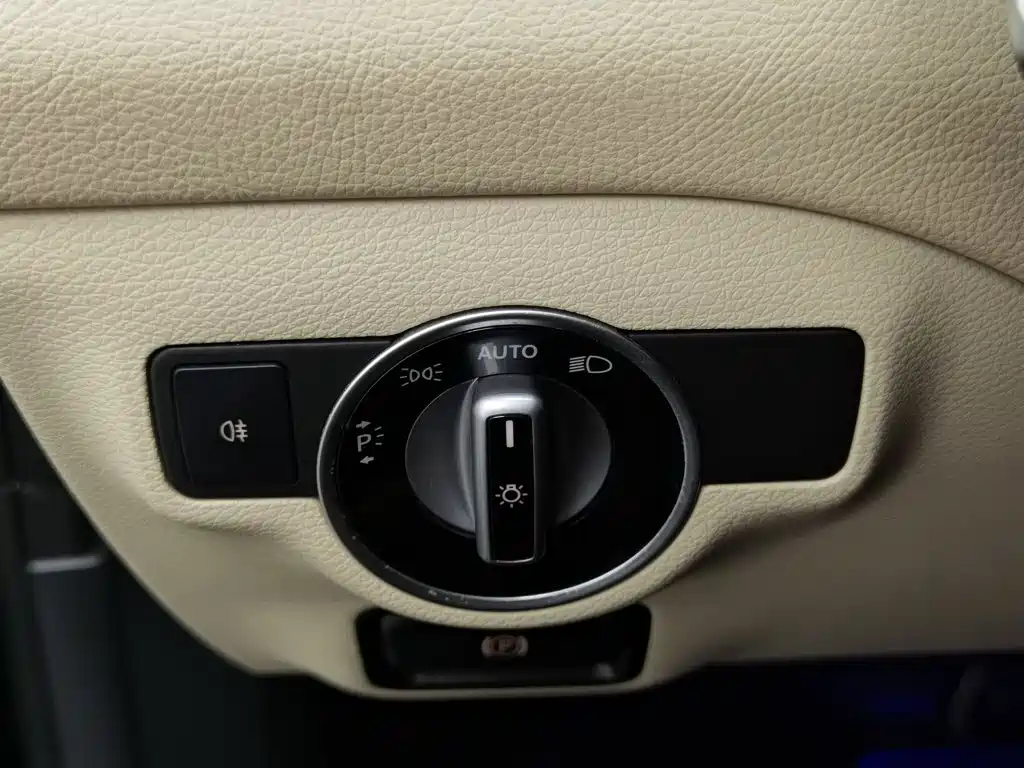 Фото 21 - Mercedes-Benz CLA (Import)