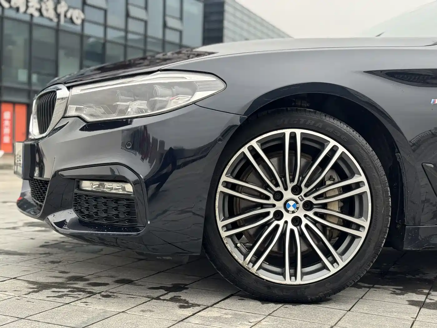 BMW 5 Series 2018 530Li Premium M Sport Package фото 14