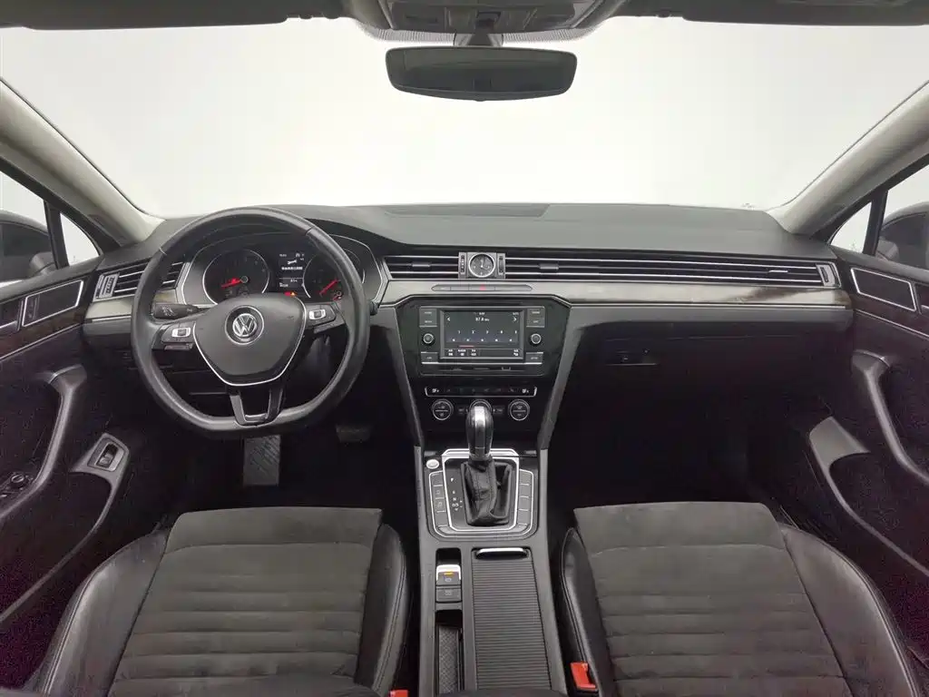 Volkswagen Magotan 2018 380TSI DSG Luxury фото 5