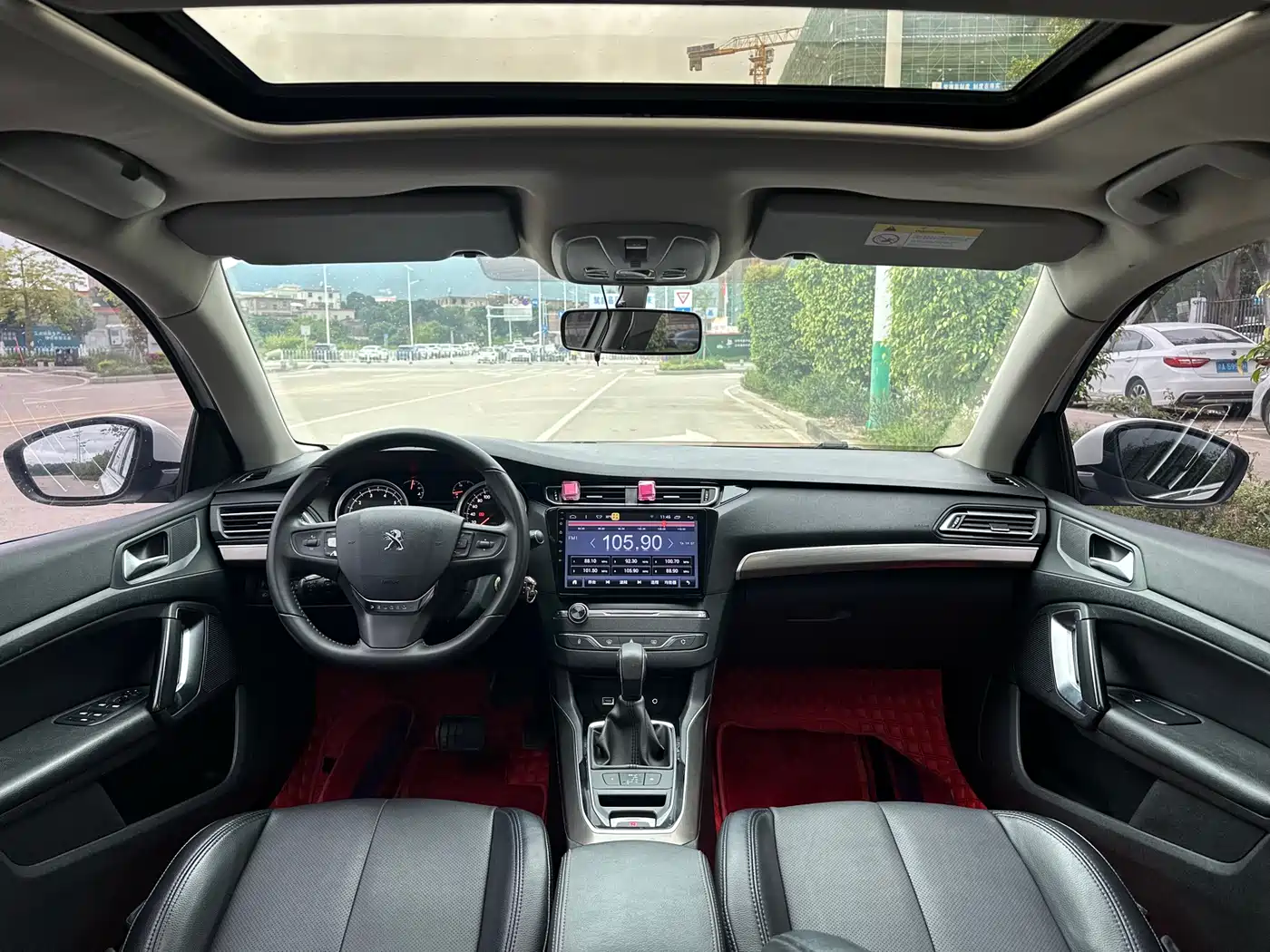 Peugeot 408 2016 1.6T Automatic Luxury Edition фото 3
