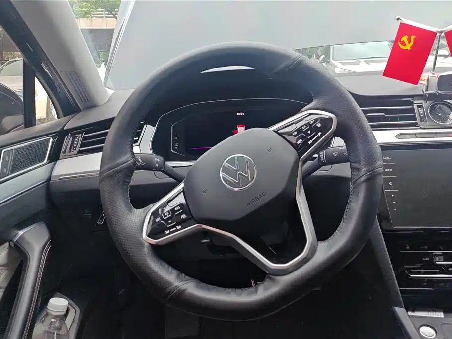 Volkswagen Magotan 2023 Model 2 Million Commemorative Edition 330TSI DSG Luxury фото 15
