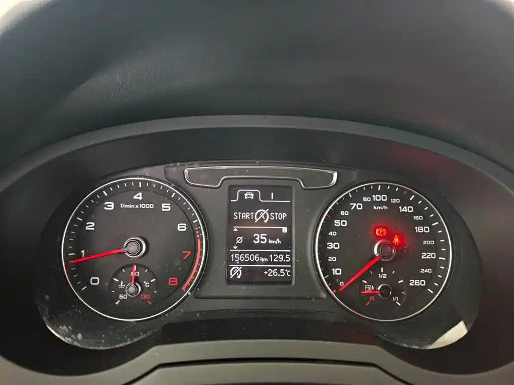 Audi Q3 2018 30th Anniversary Edition 30 TFSI Fashion фото 4