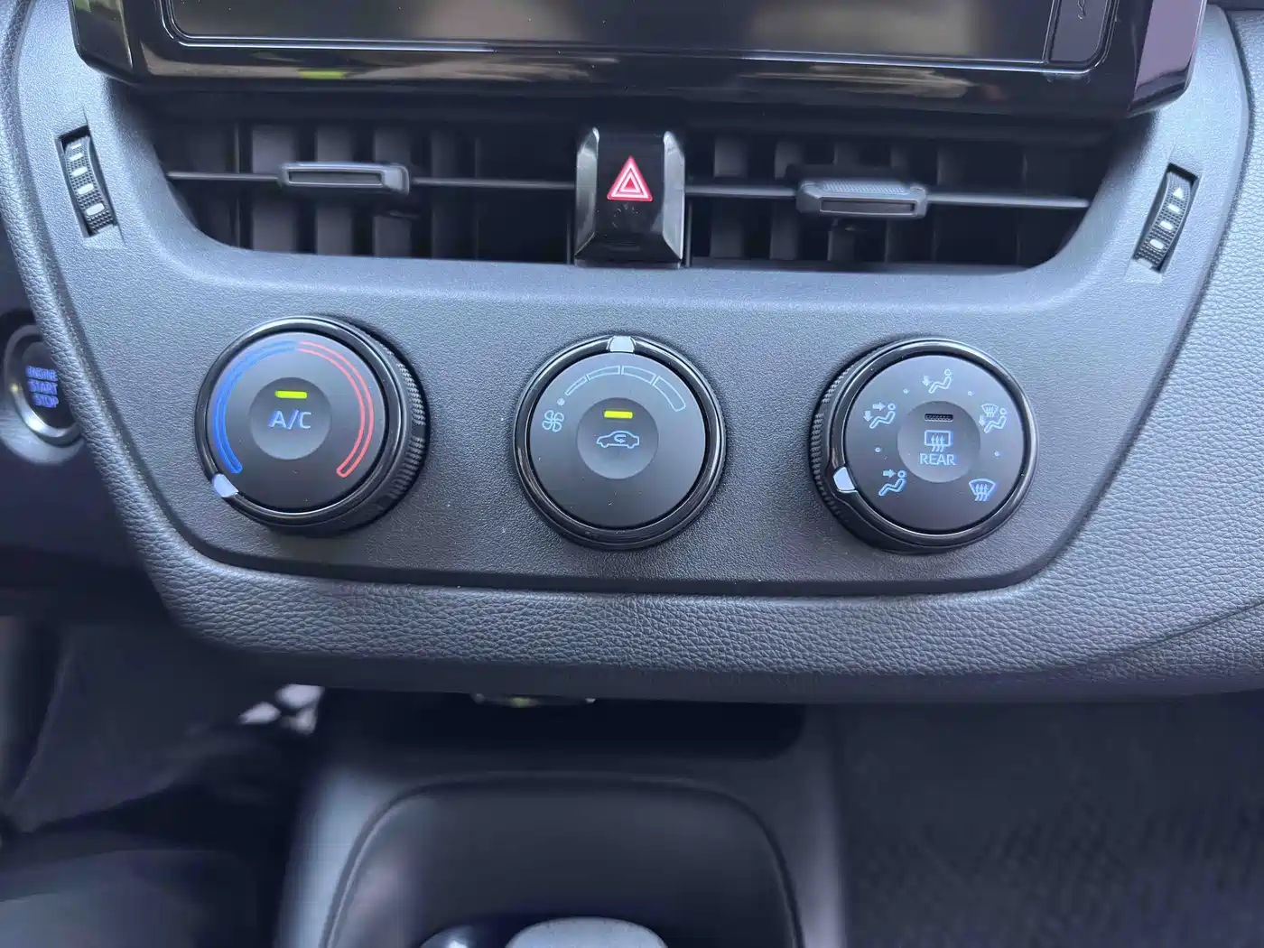 Toyota Corolla 2022 1.2T S-CVT Pioneer PLUS Edition фото 12