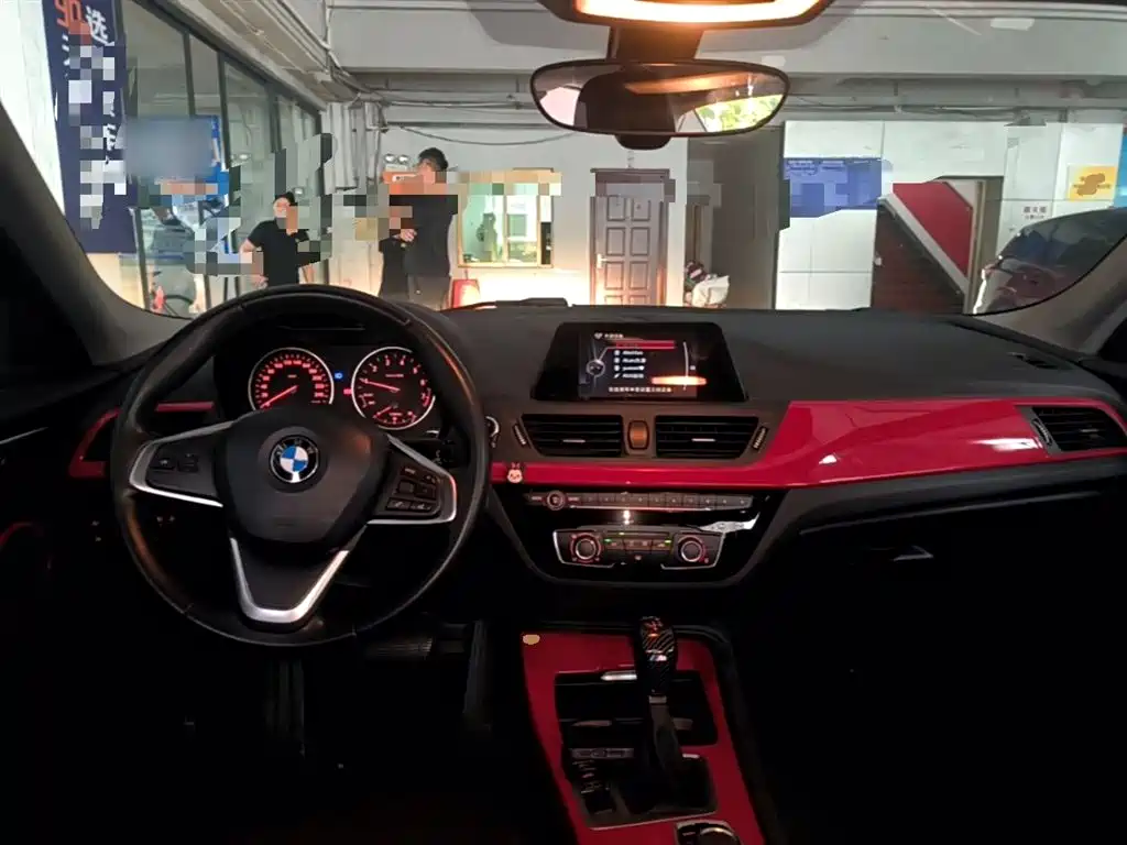 BMW 1 Series 2017 118i Fashion фото 10