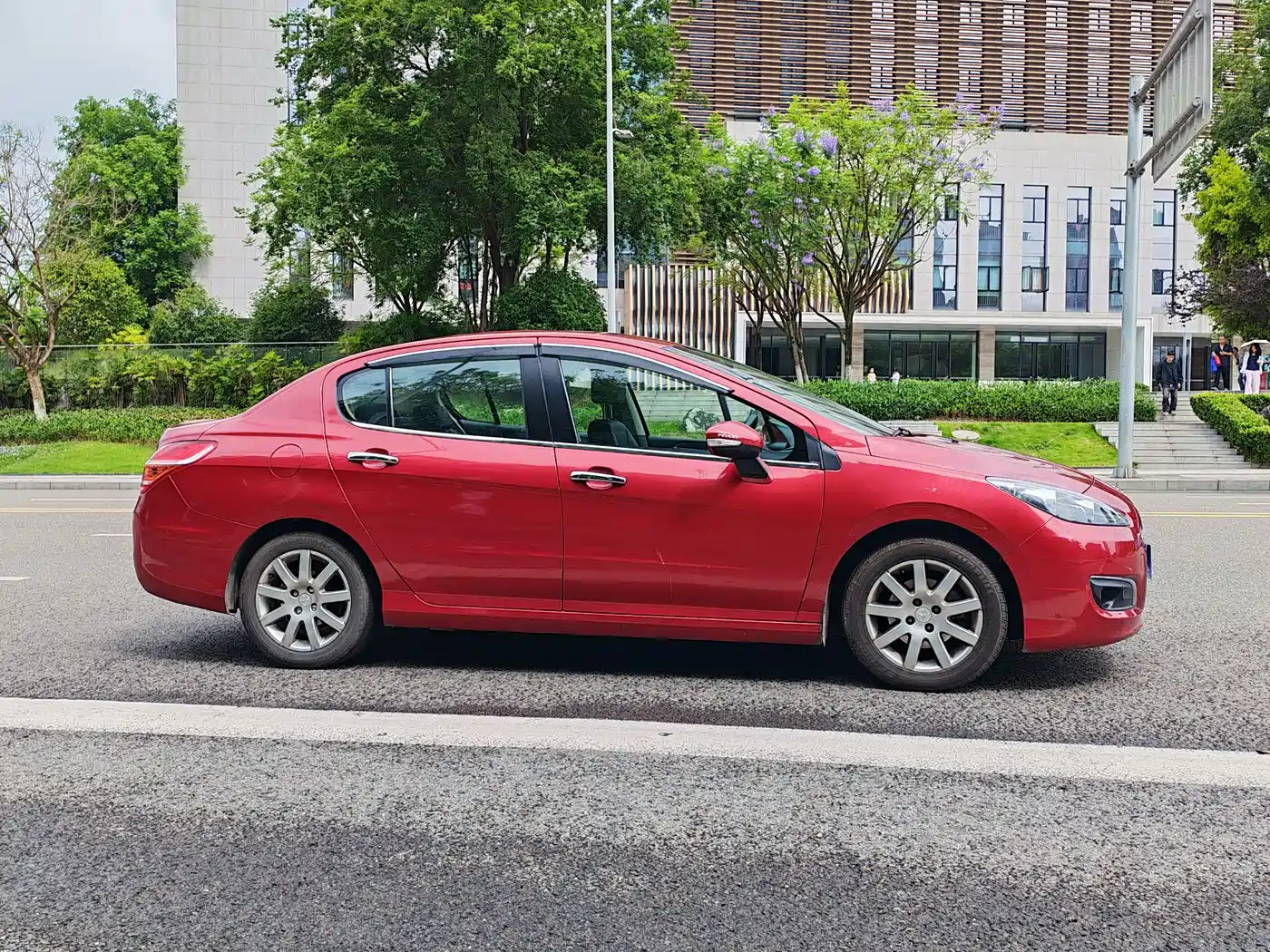 Peugeot 308 2013 Model 1.6L Manual Superior Style фото 10