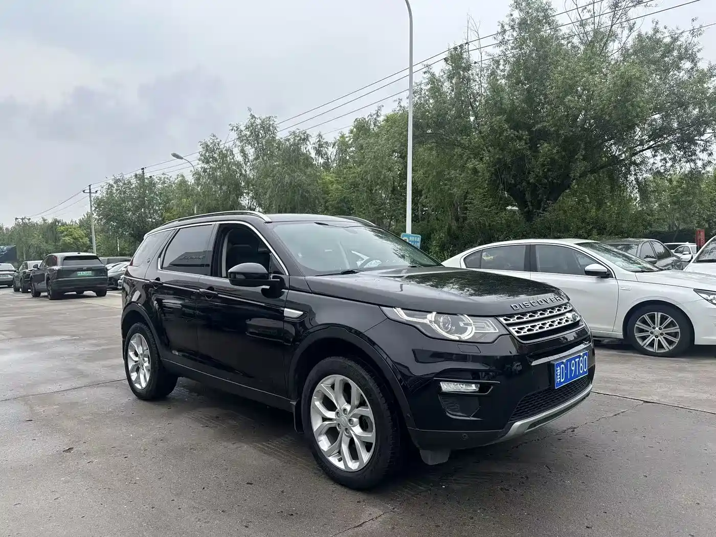 Land Rover Discovery Sport 2018 240PS HSE Edition фото 3