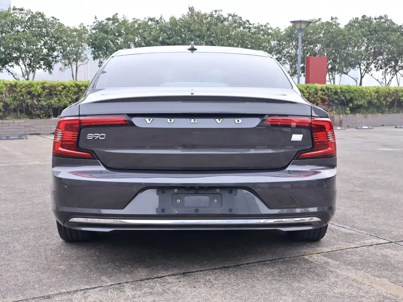 VOLVO S90 PLUG IN HYBRID