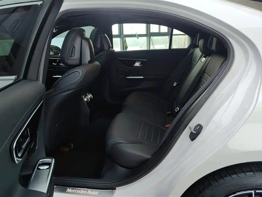 Mercedes-Benz C-Class 2023 Facelift C 260 L Sport Edition фото 11