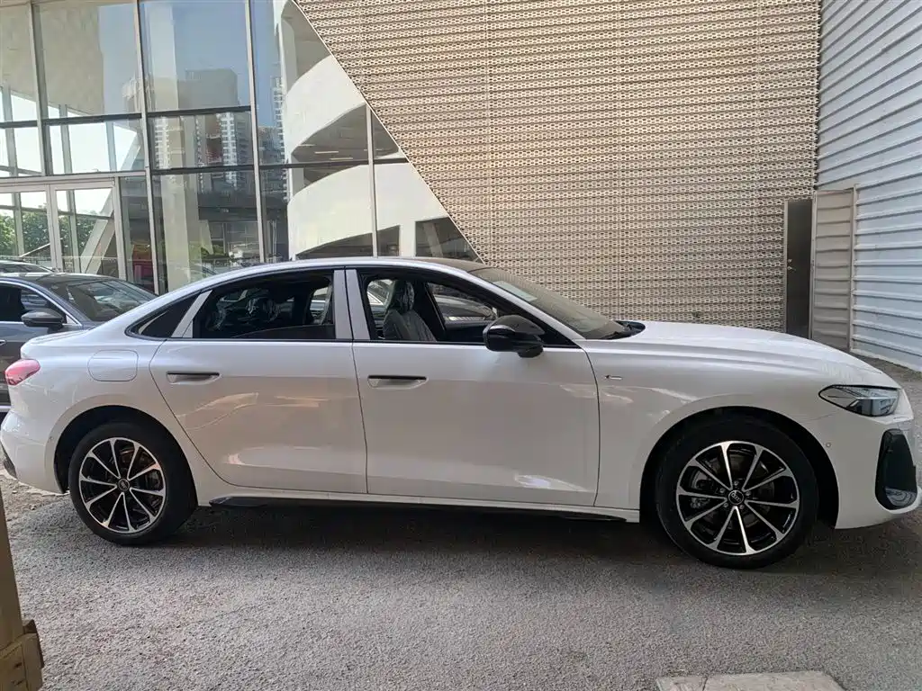 Audi A5L 2025 2.0T Sport Edition Plus фото 5