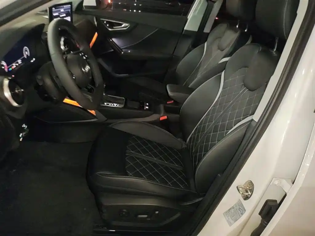 Audi Q2L 2025 35TFSI Progressive Dynamic фото 15