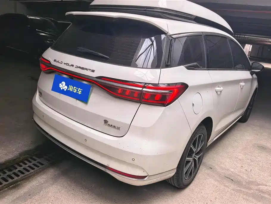 BYD Song MAX New Energy 2022 DM-i 105KM Executive Edition фото 3