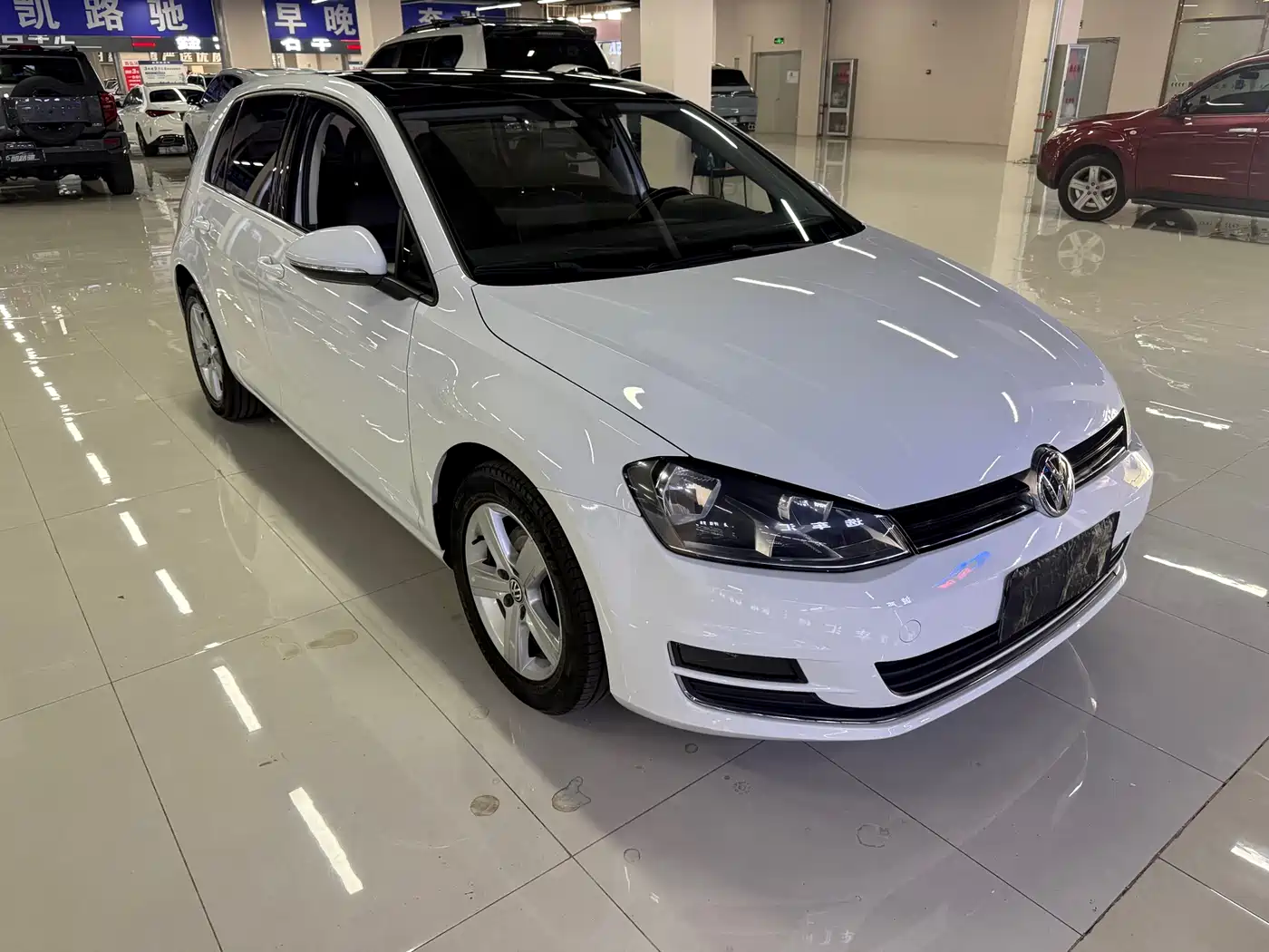 Volkswagen Golf 2015 1.4TSI Automatic Luxury фото 3