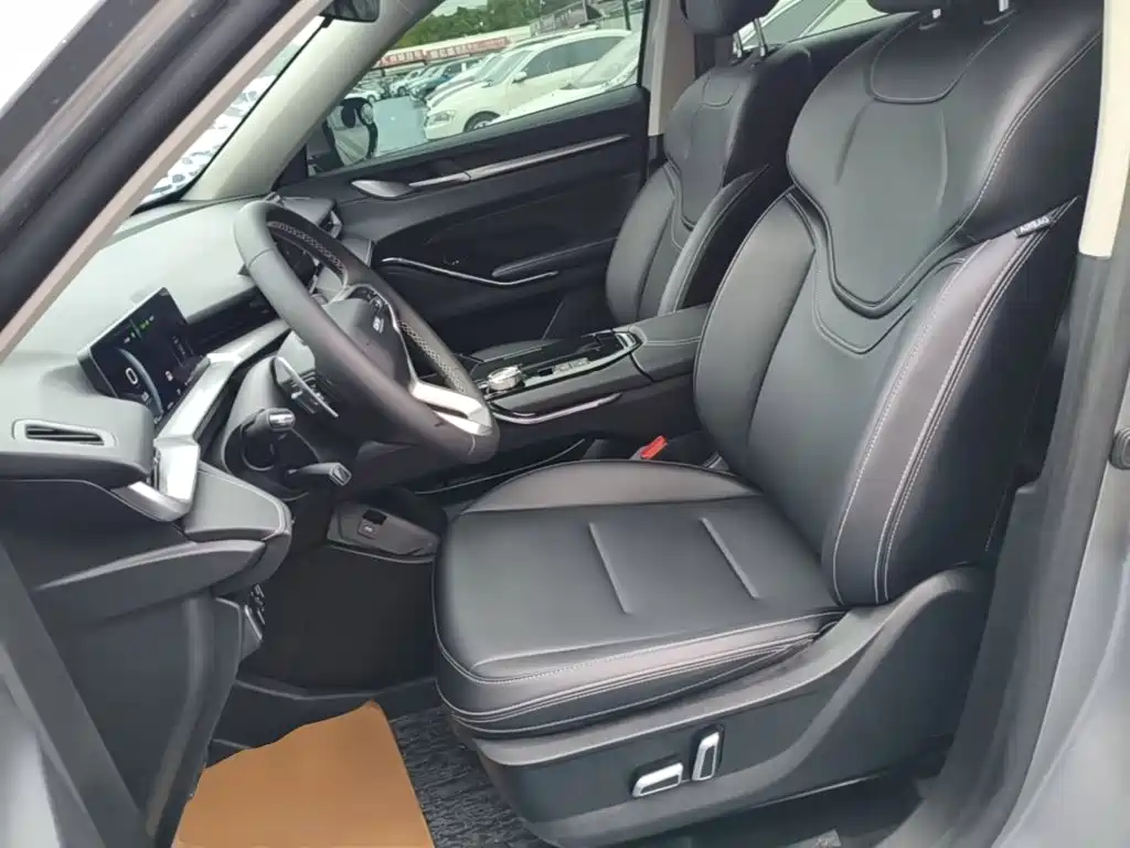 Фото 15 - Haval H6