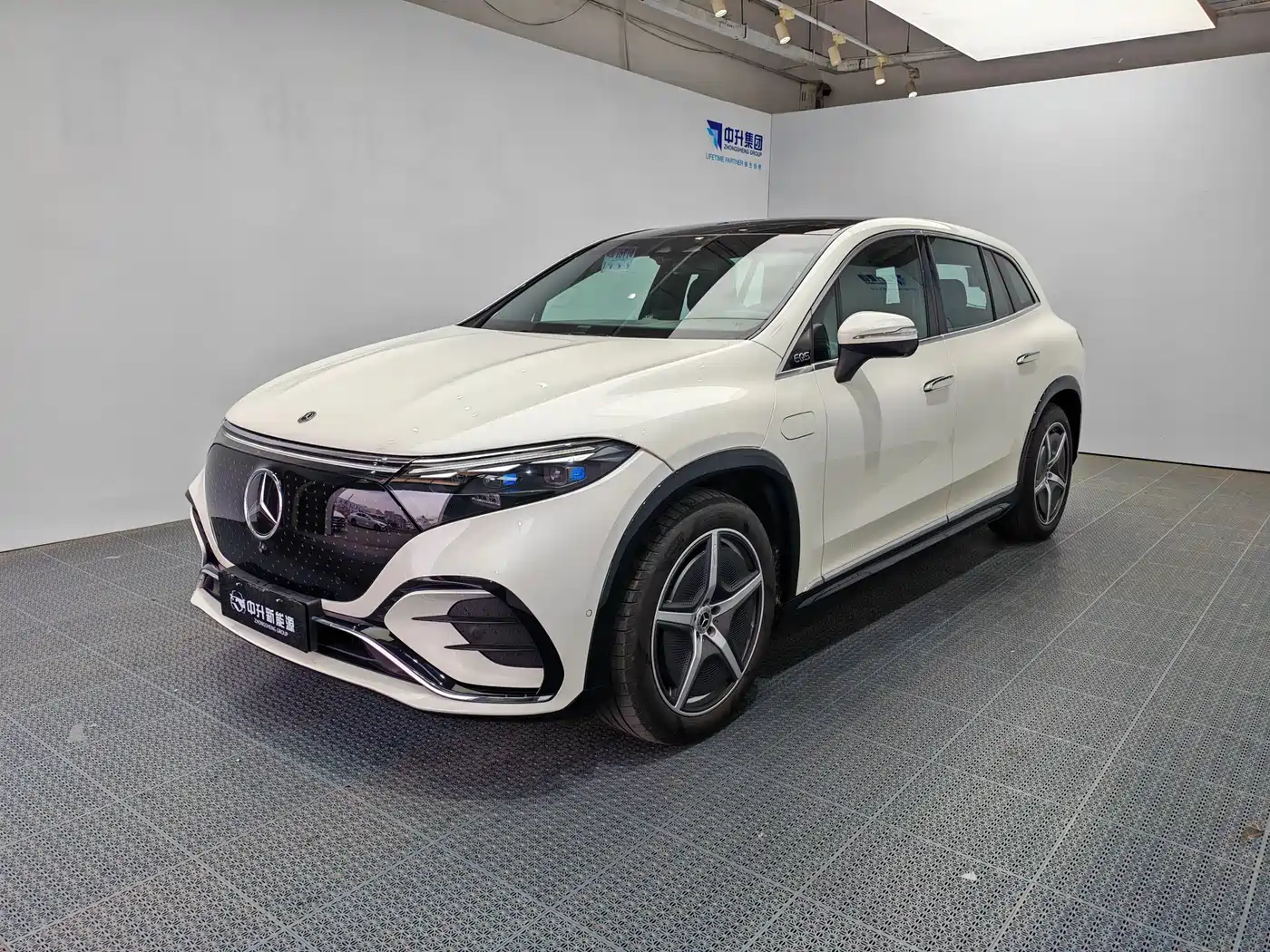 Mercedes-Benz EQS SUV 2023 450 4MATIC Pioneer Edition