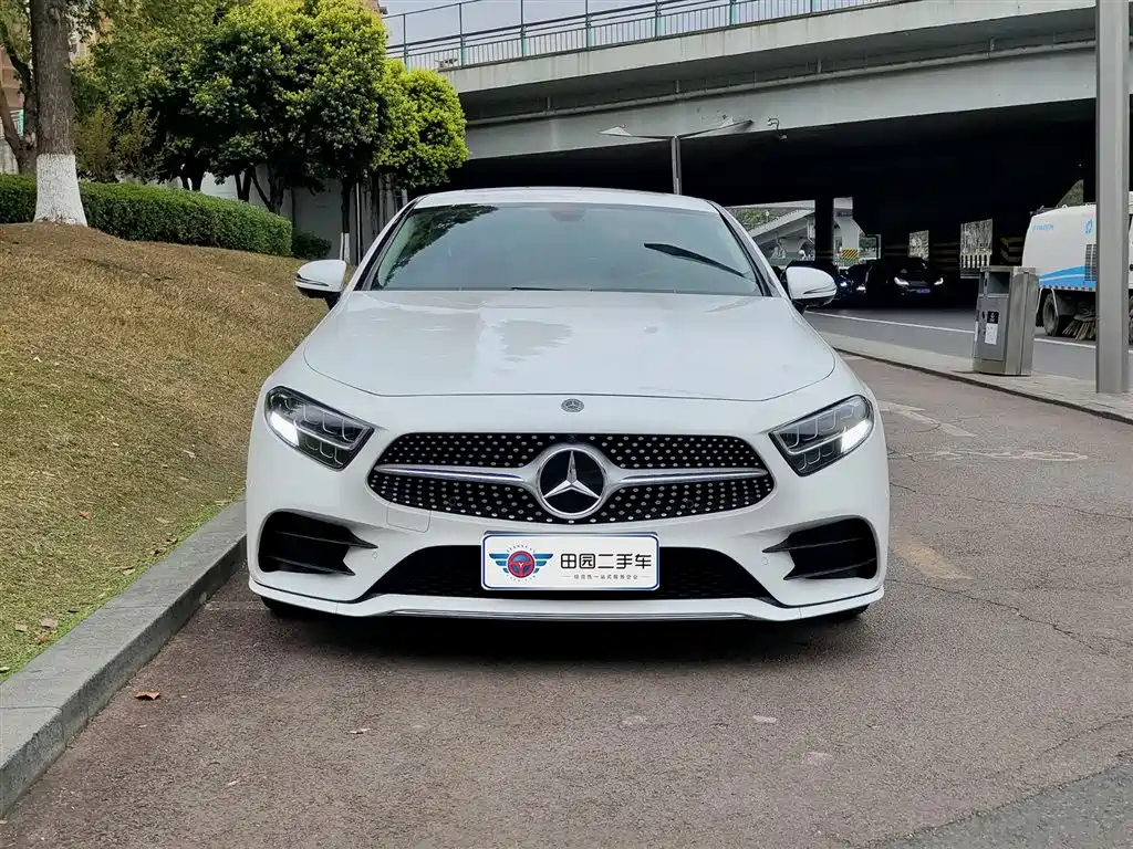 MERCEDES-BENZ CLS
