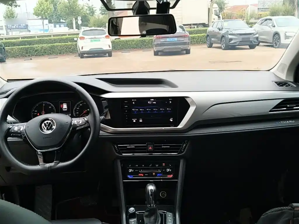 Volkswagen Tharu New Energy 2021 Panorama Premium Edition фото 10