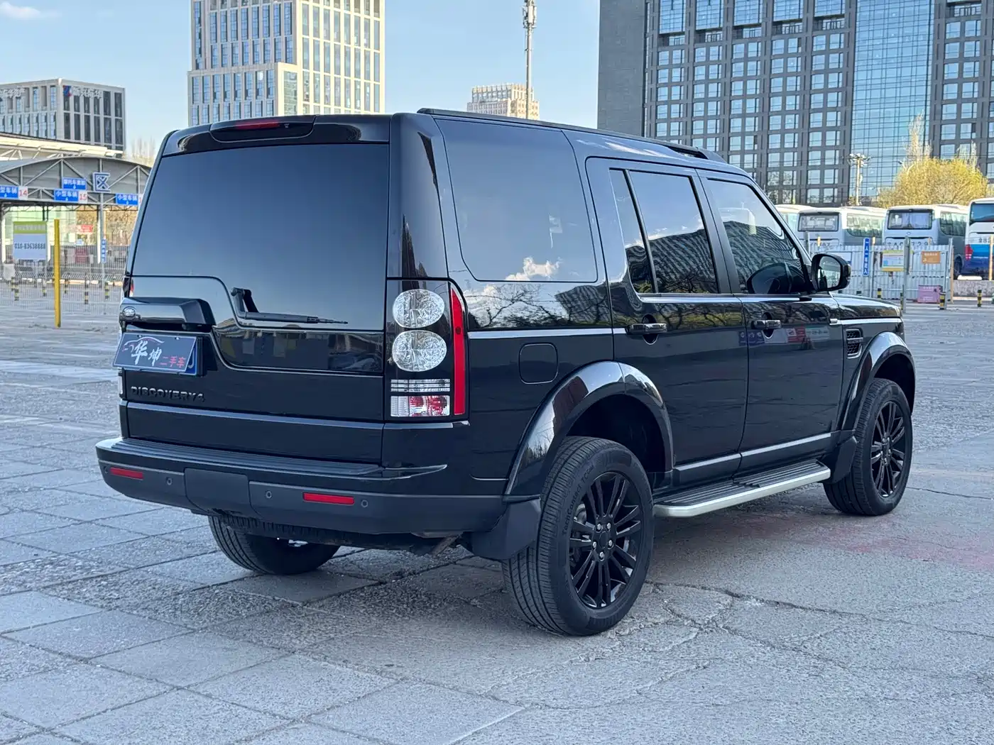 Land Rover Discovery 2016 3.0 SC V6 HSE фото 2