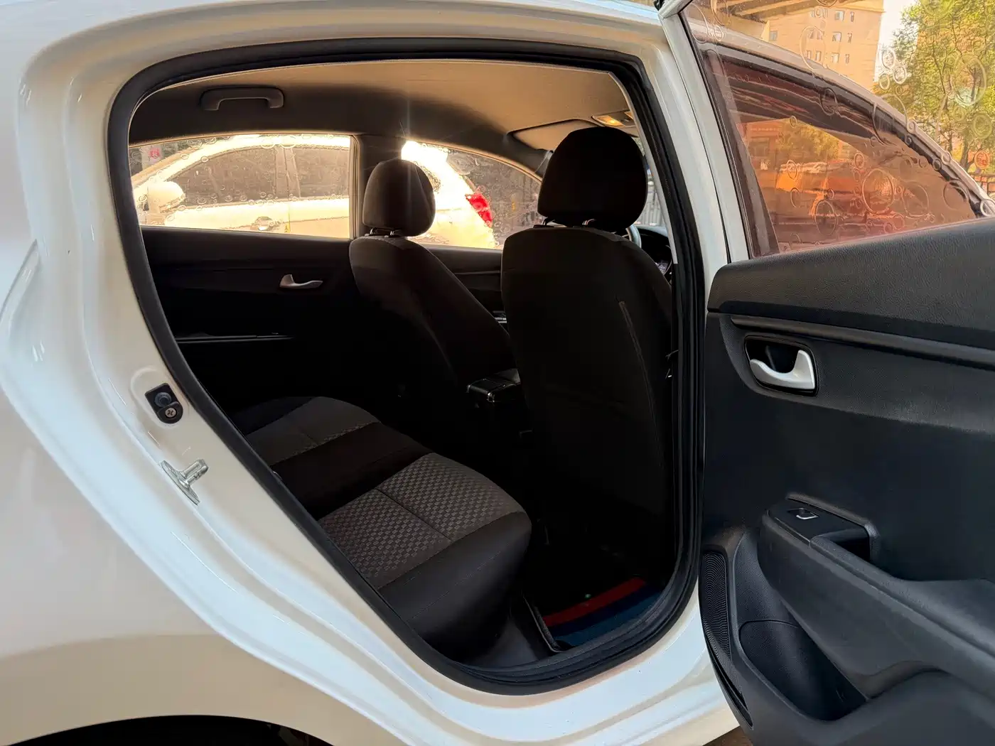 Kia K2 2017 2017 Sedan 1.4L MT GLS