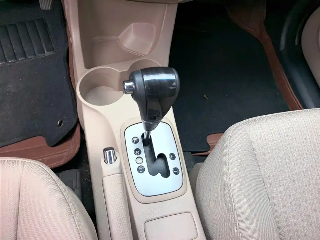 Kia Sportage 2013 2.0L Automatic 2WD GL фото 14