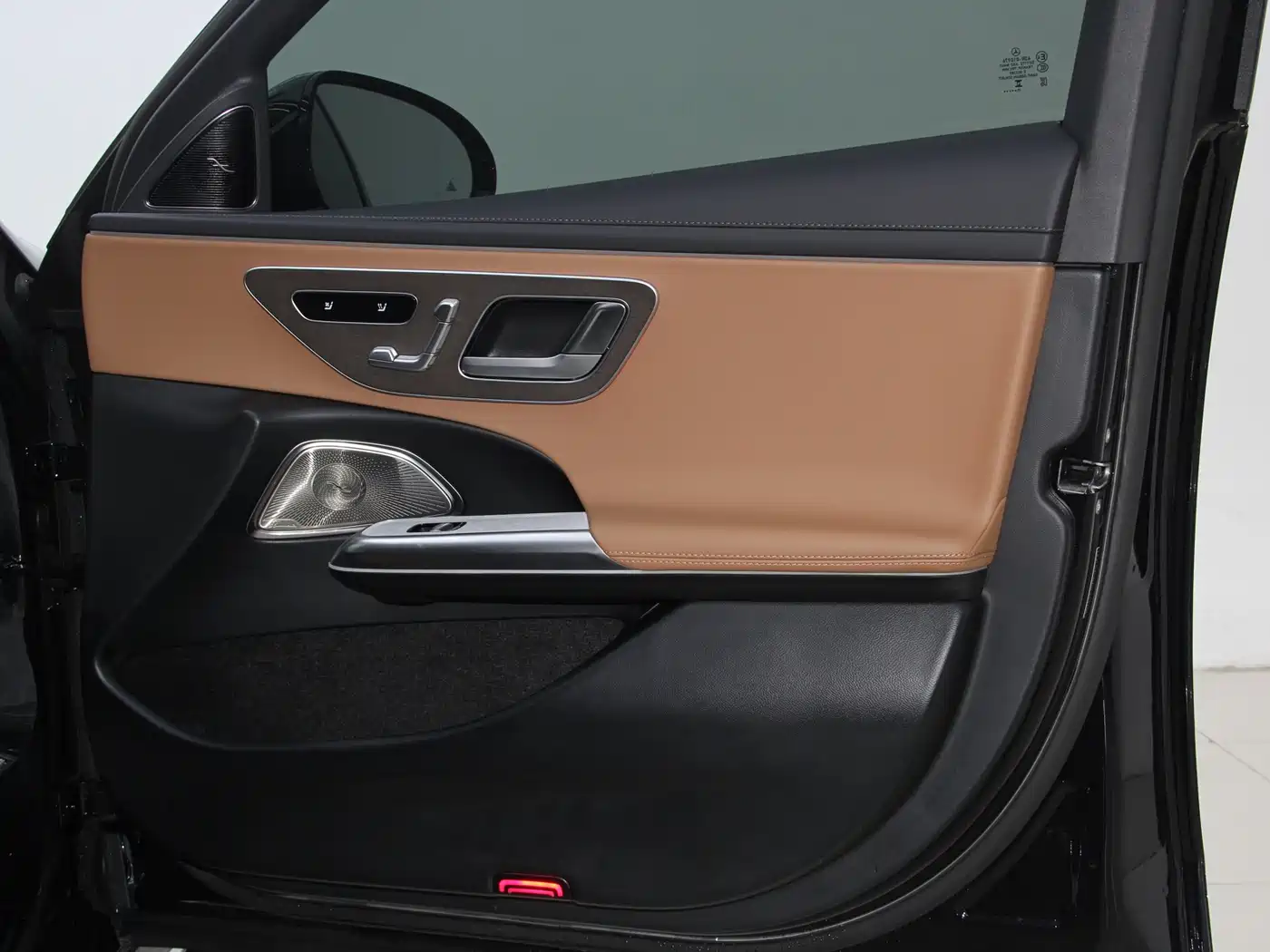 Mercedes-Benz E-Class 2025 Facelift E 300 L Luxury фото 18