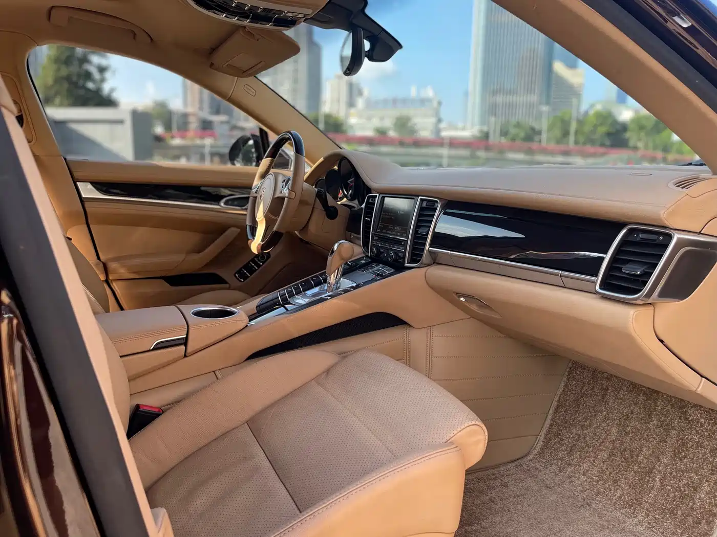 Porsche Panamera 2014 Panamera 3.0T фото 6