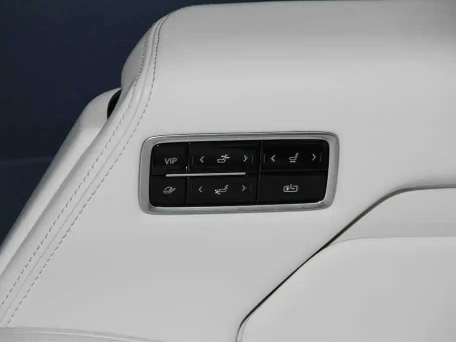Buick Century 2023 2.0T 6-Seat World Edition фото 28