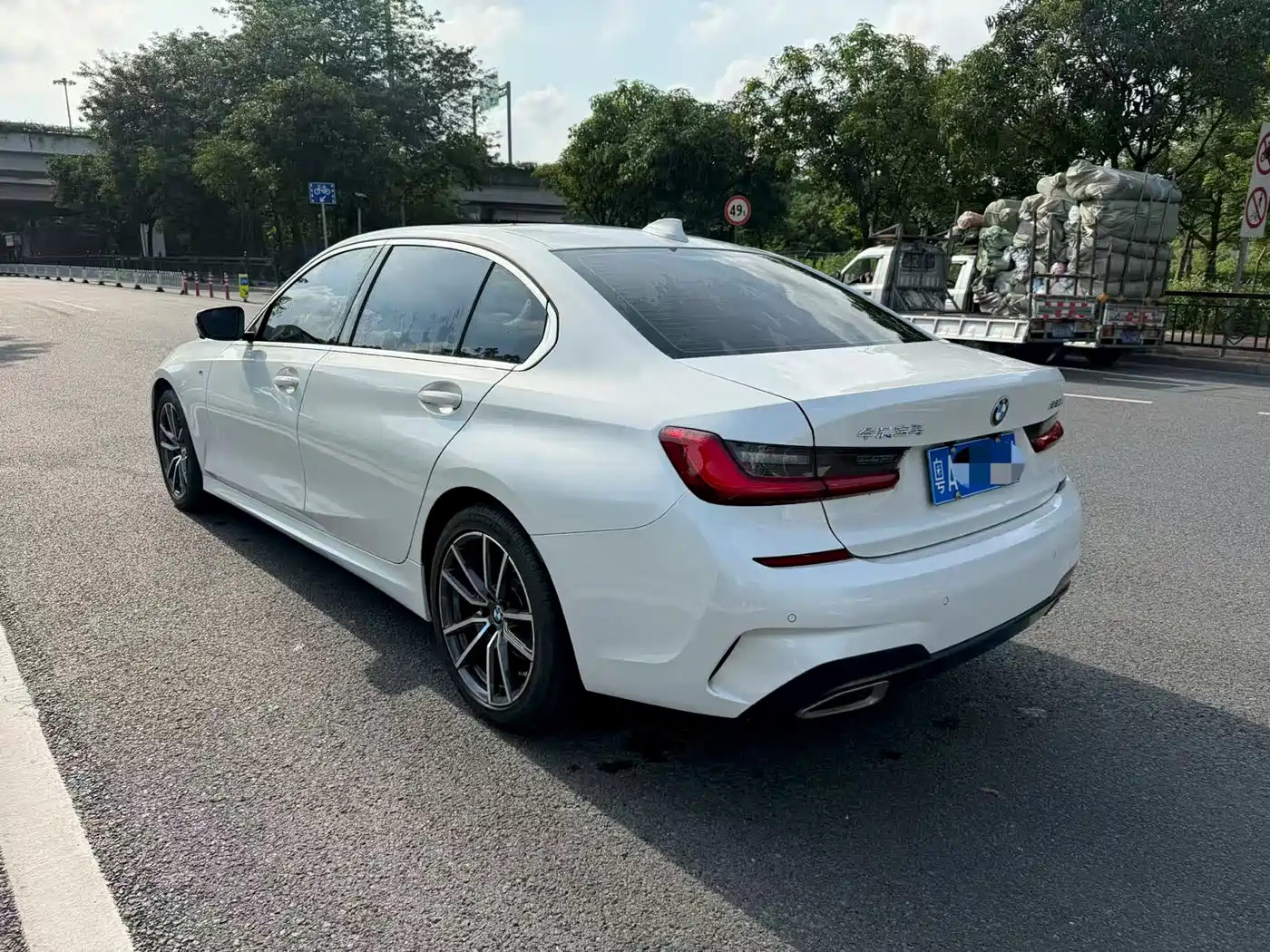 BMW 3 Series 2021 320Li M Sport Package фото 5
