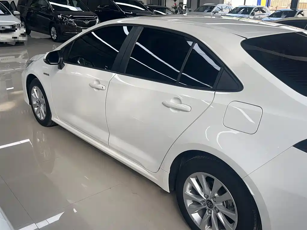 Toyota Corolla 2023 1.8L Smart Hybrid Dual Engine Elite Edition фото 25