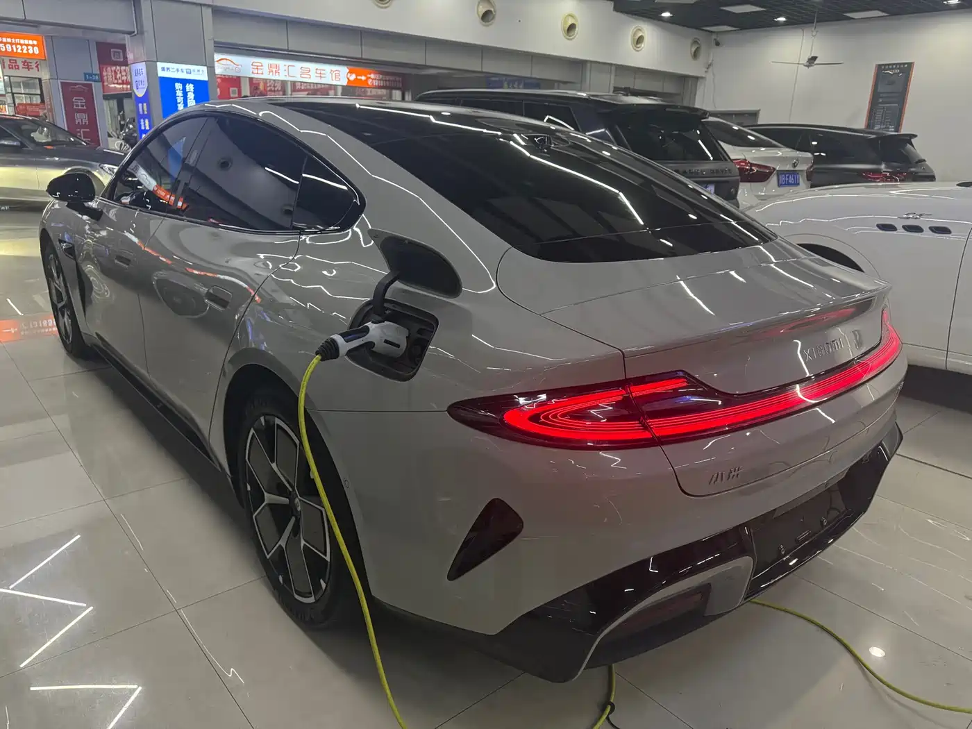 XIAOMI CAR XIAOMI SU7