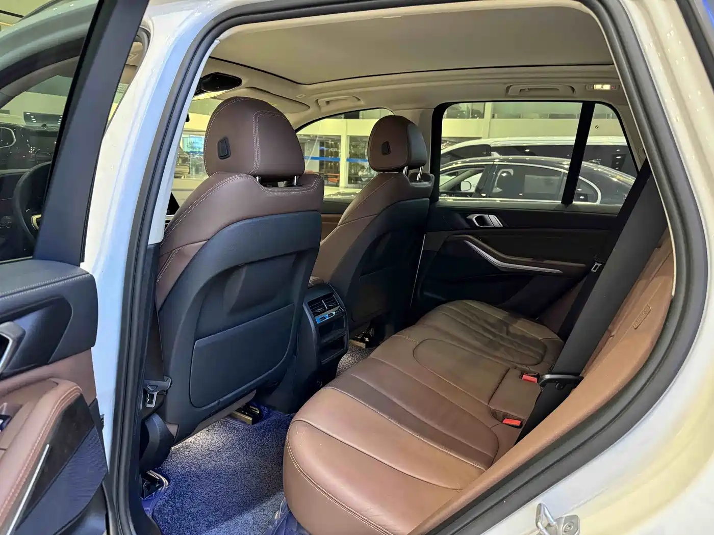 BMW X5 (Import) 2019 xDrive40i M Sport Package фото 9