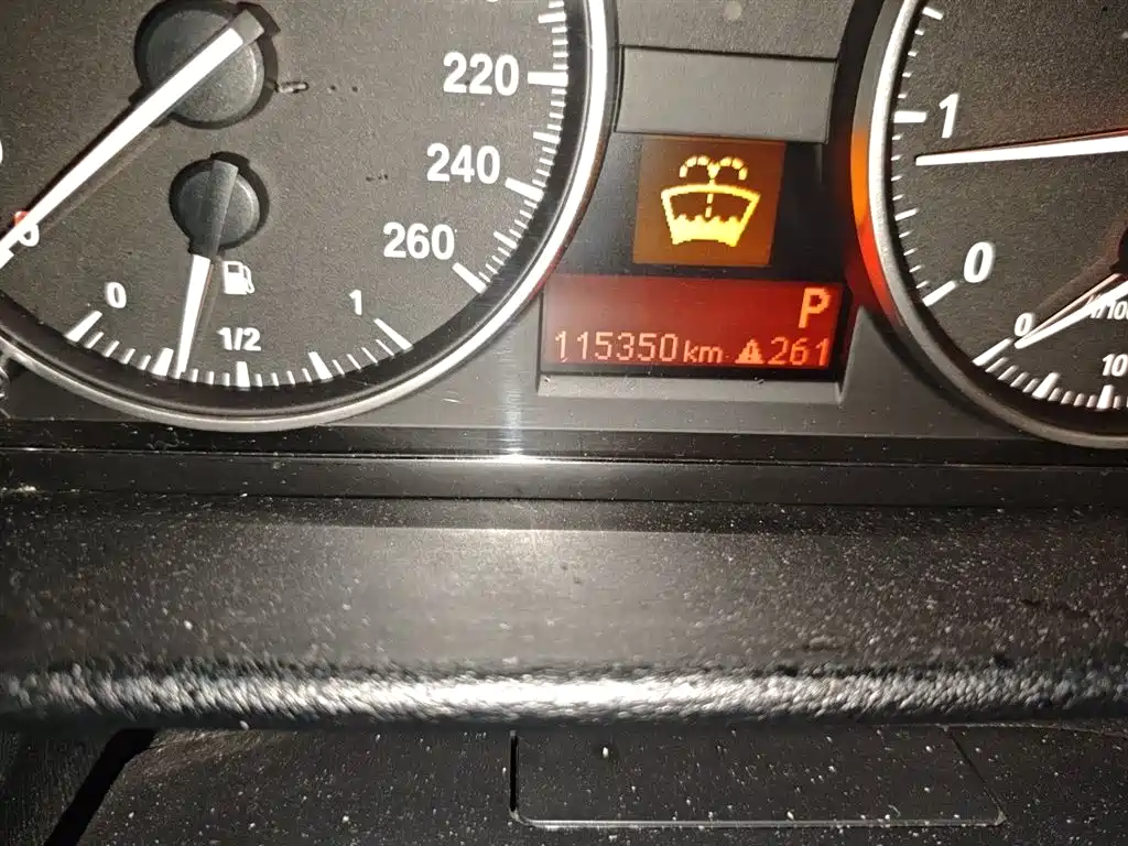 BMW X1 2015 Model xDrive20i Fashion Advanced Edition фото 5