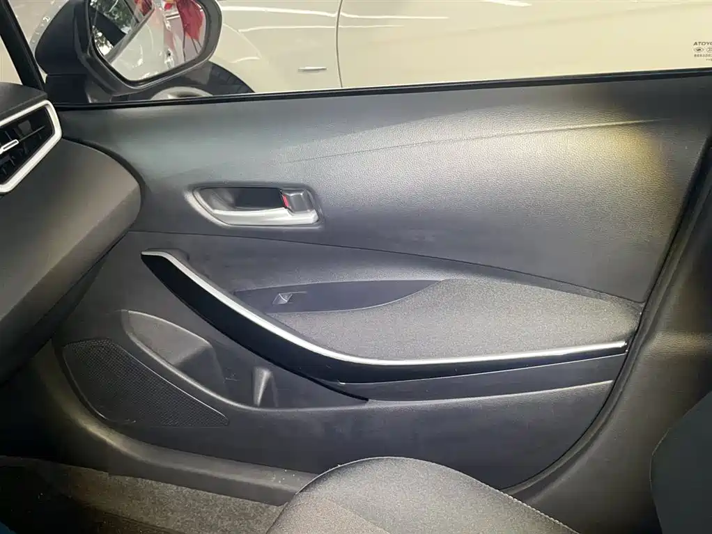 Toyota Corolla 2023 1.8L Smart Hybrid Dual Engine Elite Edition фото 16