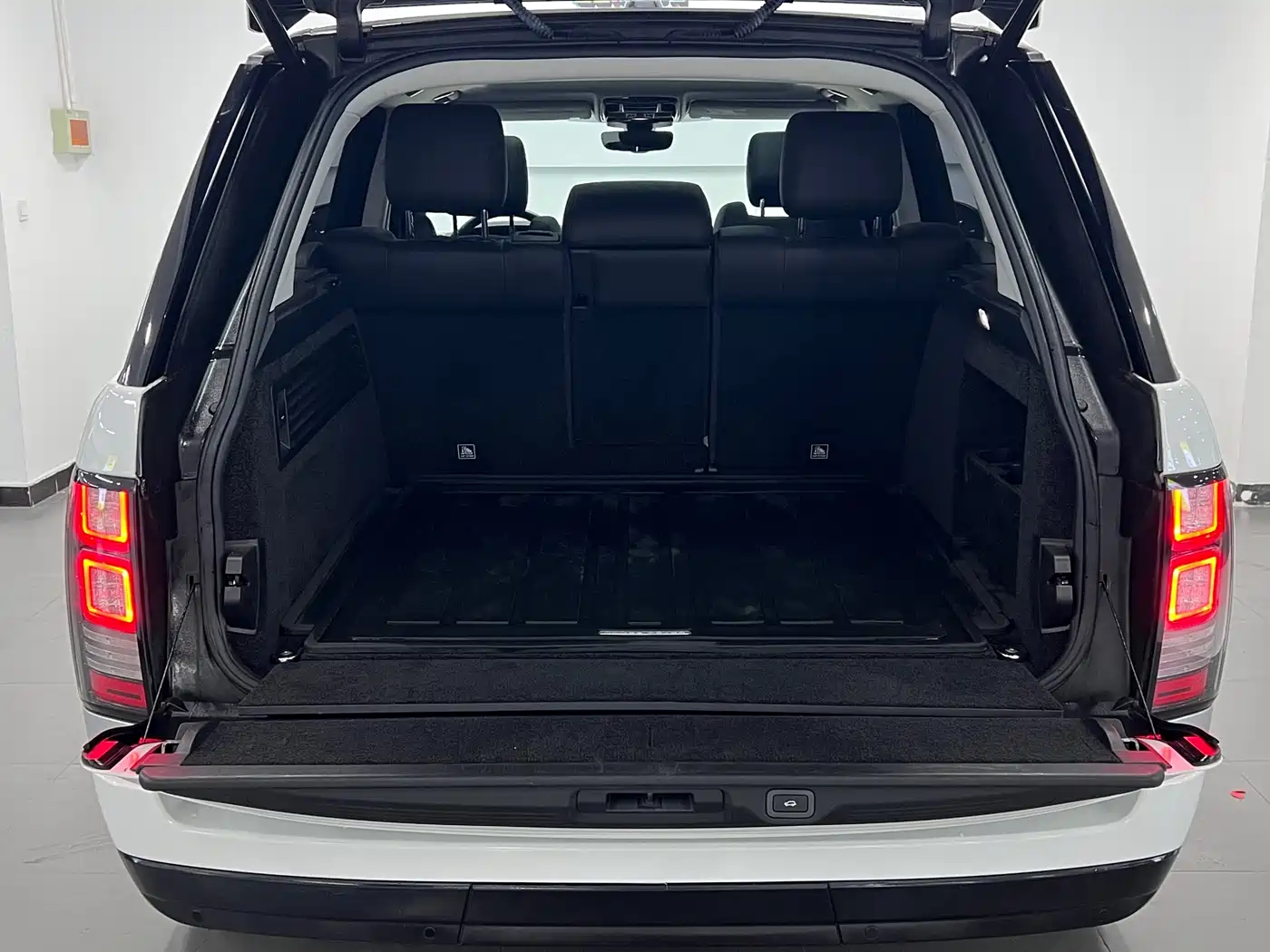 Land Rover Range Rover фото 14
