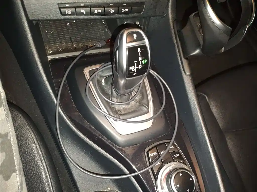 BMW X1 2015 Model xDrive20i Fashion Advanced Edition фото 7