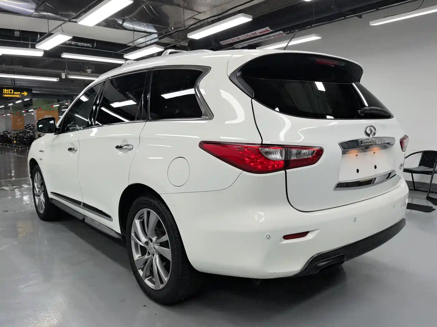 Infiniti QX60 (Import) 2014 2014 2.5 S/C Hybrid AWD All-Round Edition