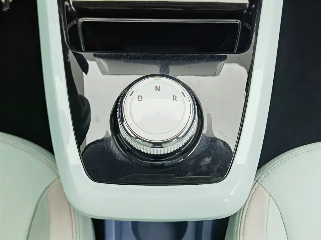 Dongfeng Yipai Nano BOX 2023 2022 Facelift Breeze Edition 201KM Standard