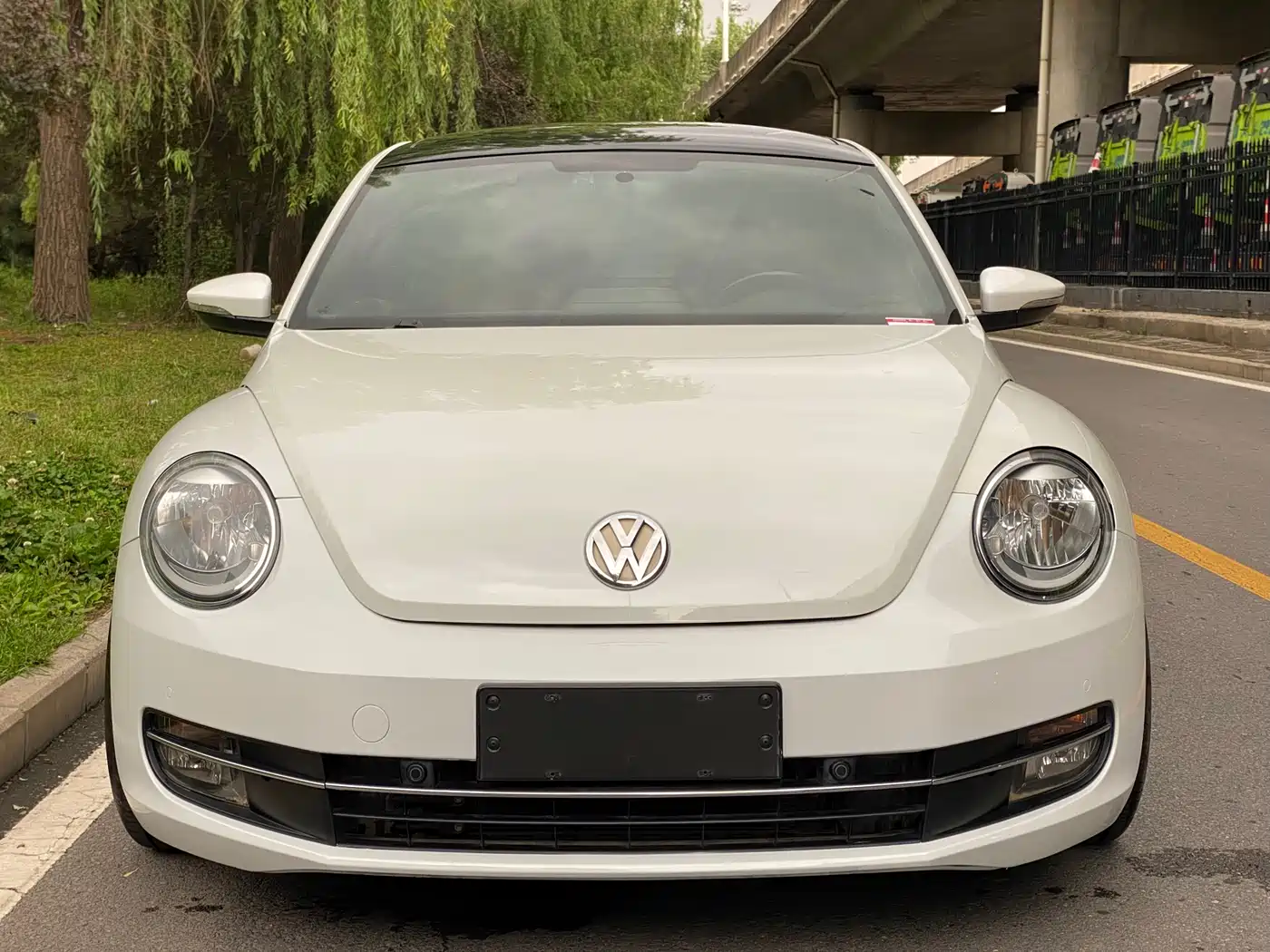 Volkswagen Beetle 2013 1.4TSI Comfort фото 2