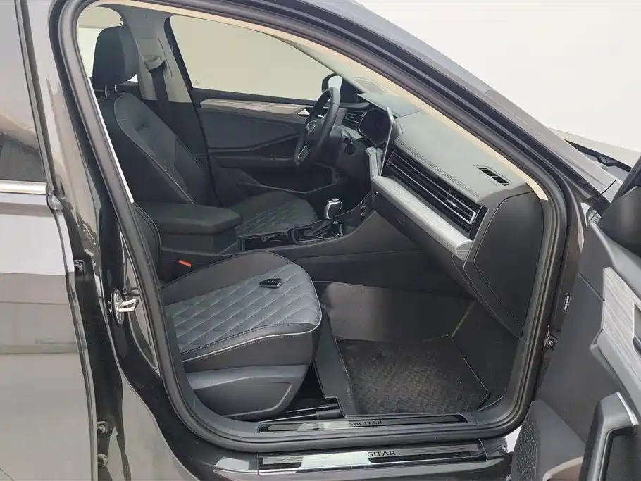 Volkswagen Sagitar 2025 300TSI DSG Surpass Edition фото 8