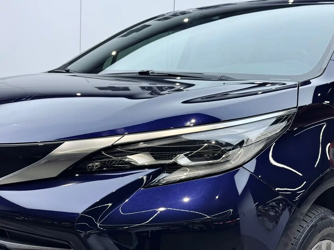 Toyota Sienna 2021 2.5L Hybrid Ultimate Edition фото 27