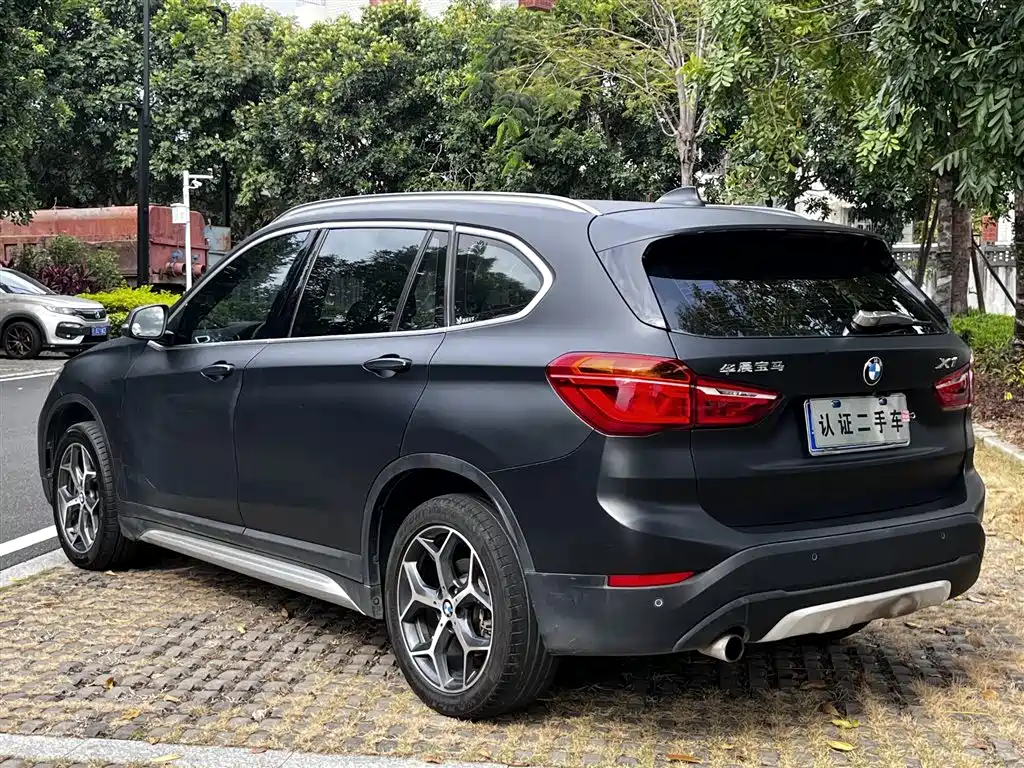 BMW X1 2016 sDrive18Li Luxury Model фото 6