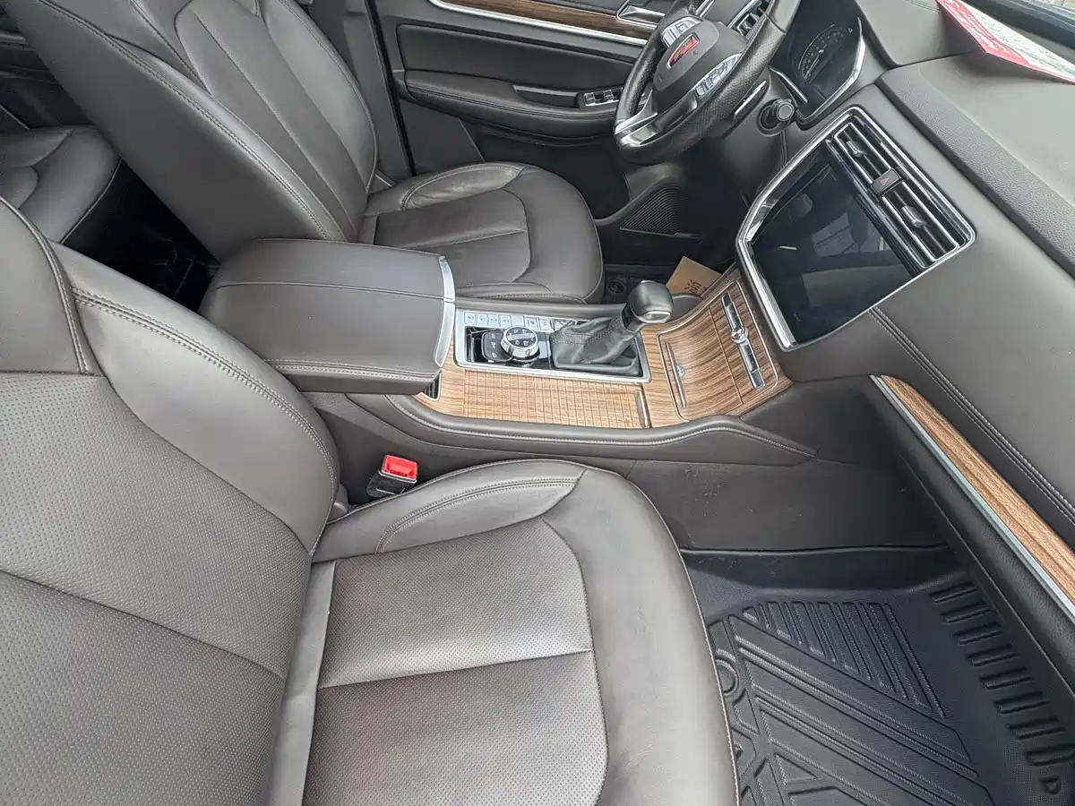Photo 7 - Roewe RX8