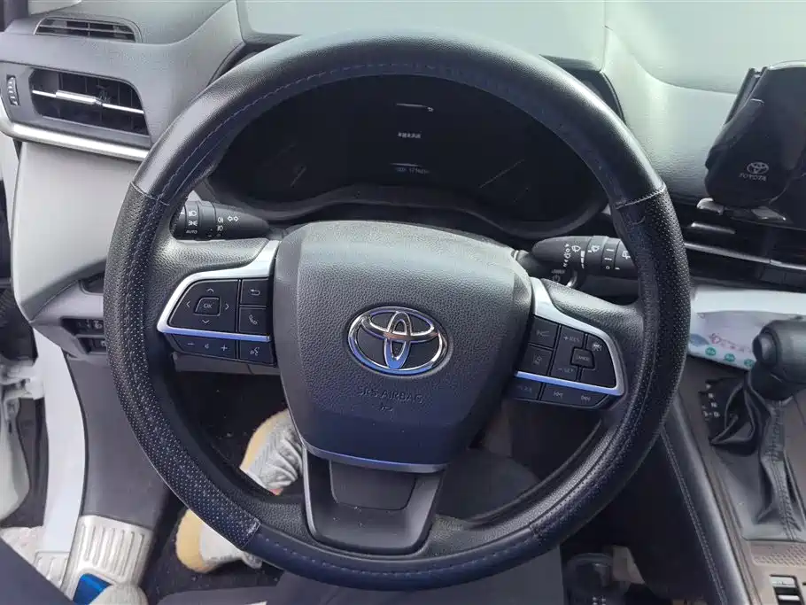 Toyota Granvia 2024 2.5L Hybrid Comfort фото 15