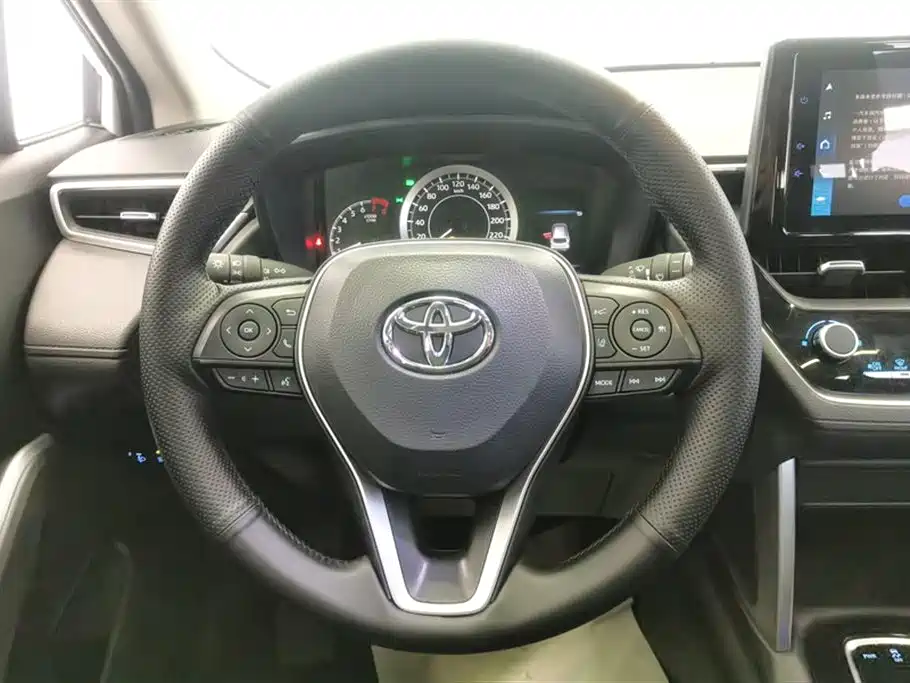 Toyota Corolla Cross 2022 2.0L Luxury Edition фото 15