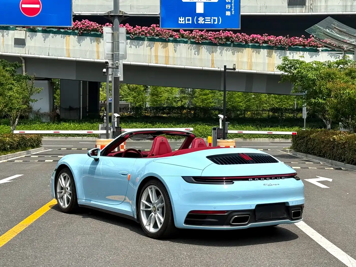 Porsche 911 2022 Carrera Cabriolet 3.0T фото 9