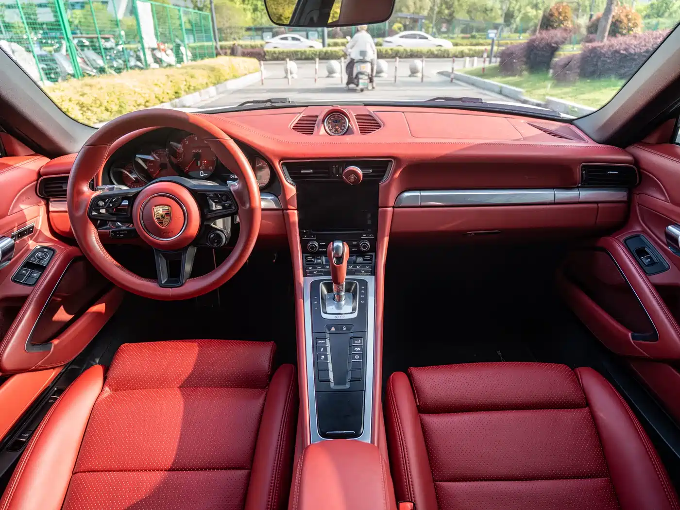 Porsche 911 2016 Carrera 3.0T фото 8