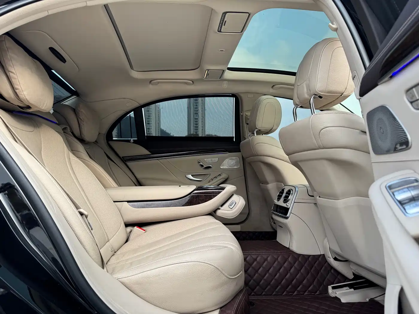 Mercedes-Benz S-Class 2016 S 320 L Luxury фото 12