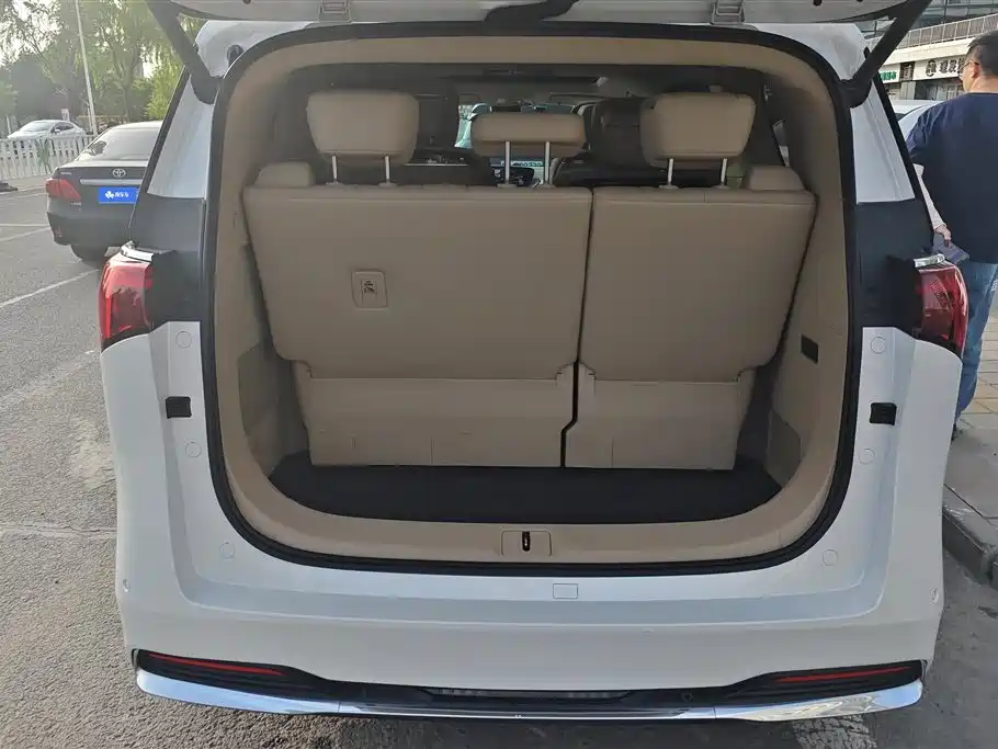 Buick Century 2023 2.0T 7-seater Premium фото 4